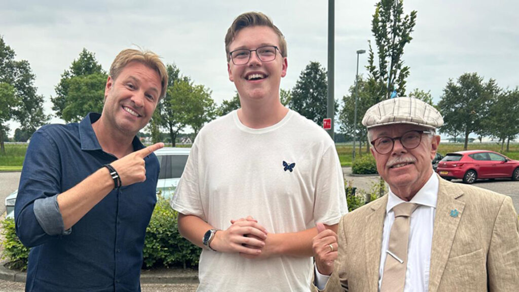 Dylan met Mr. Visser en Viktor