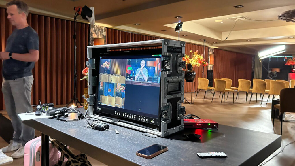 achter de schermen uitspraak